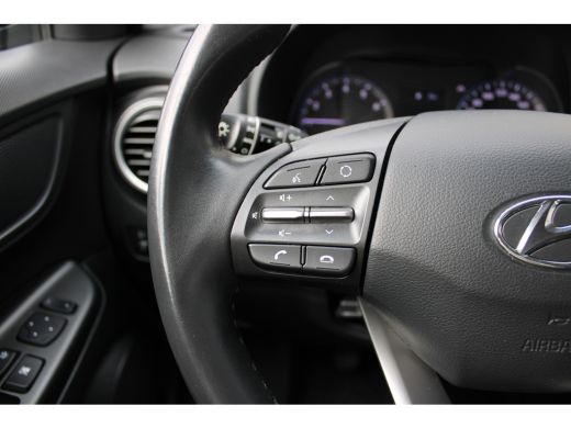 Hyundai Kona 1.0 T-GDI Comfort | Achterbank in delen neerklapbaar | Achteruitrijcamera | Alarm klasse 1(startb... ActivLease financial lease