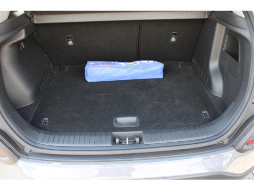 Hyundai Kona 1.0 T-GDI Comfort | Achterbank in delen neerklapbaar | Achteruitrijcamera | Alarm klasse 1(startb... ActivLease financial lease