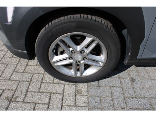 Hyundai Kona 1.0 T-GDI Comfort | Achterbank in delen neerklapbaar | Achteruitrijcamera | Alarm klasse 1(startb... ActivLease financial lease