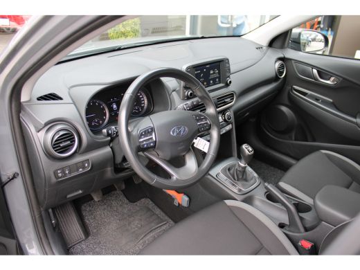 Hyundai Kona 1.0 T-GDI Comfort | Achterbank in delen neerklapbaar | Achteruitrijcamera | Alarm klasse 1(startb... ActivLease financial lease