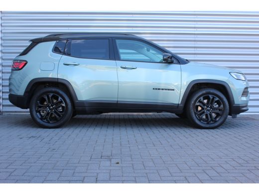 Jeep Compass 4XE 240PK PLUG-IN HYBRID ELECTRIC UPLAND AUTOMAAT / NAVI / LEDER / CLIMA / FULL-LED / CAMERA / 18... ActivLease financial lease