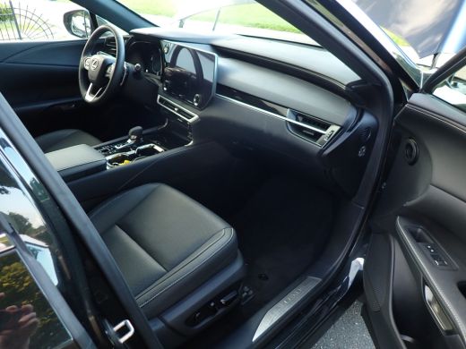 Lexus RX 450h+ Plug-in Hybrid Comfort Line 2024 ActivLease financial lease