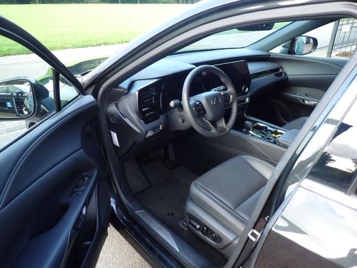 Lexus RX 450h+ Plug-in Hybrid Comfort Line 2024 ActivLease financial lease