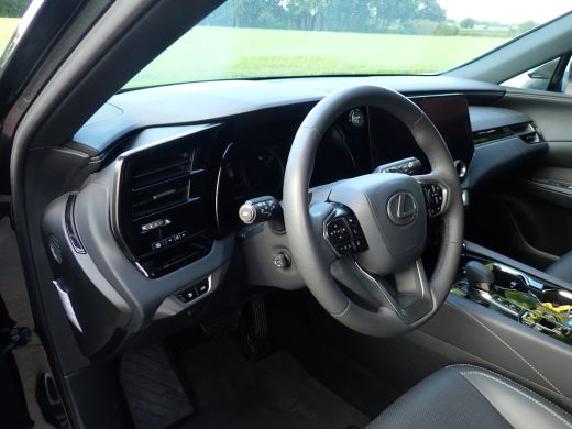 Lexus RX 450h+ Plug-in Hybrid Comfort Line 2024 ActivLease financial lease