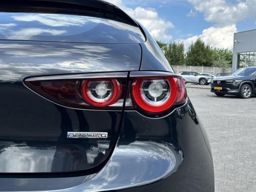 Mazda 3 2.5 e-SkyActiv-G M Hybrid 140 Centre-line | Navigatie | Stoel en stuurverwarming | Keyless entry ActivLease financial lease