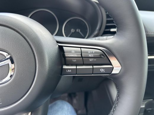 Mazda 3 2.5 e-SkyActiv-G M Hybrid 140 Centre-line | Navigatie | Stoel en stuurverwarming | Keyless entry ActivLease financial lease