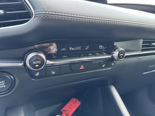 Mazda 3 2.5 e-SkyActiv-G M Hybrid 140 Centre-line | Navigatie | Stoel en stuurverwarming | Keyless entry ActivLease financial lease