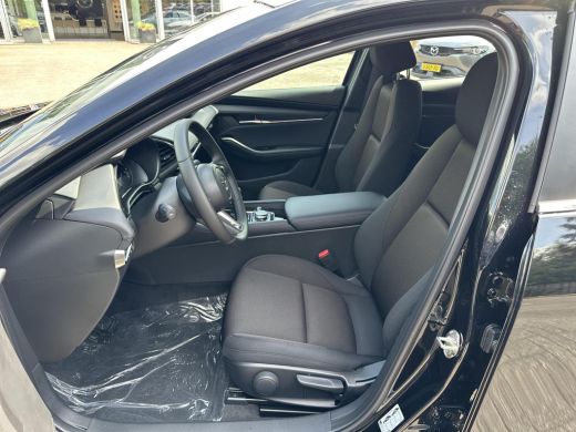 Mazda 3 2.5 e-SkyActiv-G M Hybrid 140 Centre-line | Navigatie | Stoel en stuurverwarming | Keyless entry ActivLease financial lease