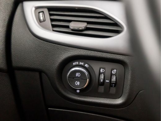 Opel Astra Sports Tourer 1.2 Sport (APPLE CARPLAY, NAVIGATIE, CAMERA, CLIMATE, CRUISE, SPORTSTOELEN, PARKEER... ActivLease financial lease