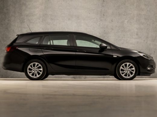 Opel Astra Sports Tourer 1.2 Sport (APPLE CARPLAY, NAVIGATIE, CAMERA, CLIMATE, CRUISE, SPORTSTOELEN, PARKEER... ActivLease financial lease