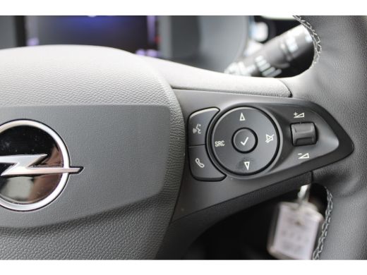 Opel Corsa 1.2 T. 100 pk YES 5drs / Navigatie via Carplay / Parkeersensoren / Stuur -en Stoelverwarming / Ai... ActivLease financial lease