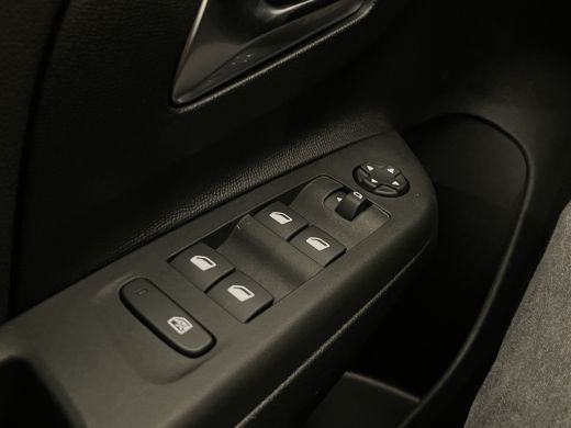 Opel Corsa-e Level 4 50 kWh | Navigatie | Cruise | Camera | 3-Fase | Apple Carplay/Android Auto | | Afwijkende... ActivLease financial lease