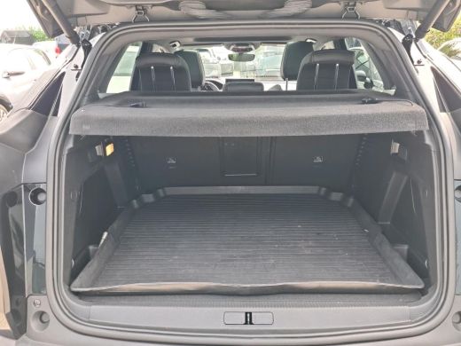 Peugeot 3008 1.2 PureTech GT | Navigatie | Camera | Panorama/schuifdak | Alcantara | ActivLease financial lease