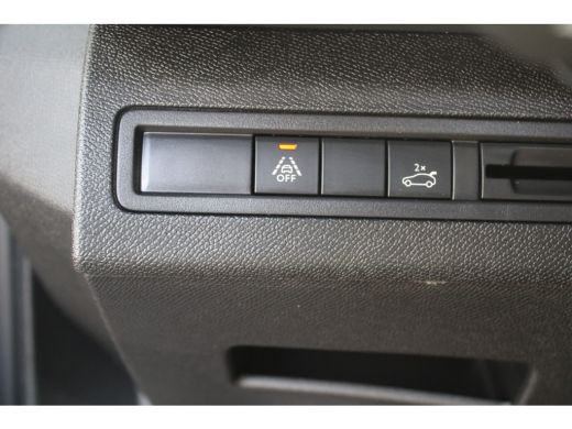 Peugeot 3008 1.2 PureTech GT | Navigatie | Camera | Panorama/schuifdak | Alcantara | ActivLease financial lease