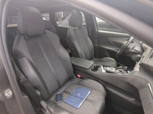 Peugeot 5008 1.2 PureTech GT-Line Avantage | Navigatie | Camera | Panorama/schuifdak | Trekhaak ActivLease financial lease