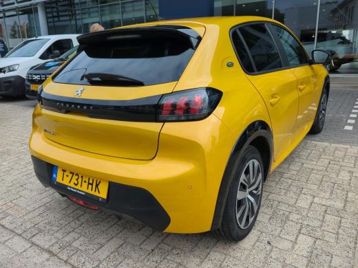 Peugeot e-208 EV Active Pack 50 kWh | Climate | 3-Fase | Parkeersensoren Achter | Apple Carplay/Android Auto | ... ActivLease financial lease