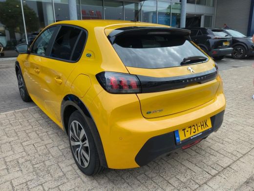 Peugeot e-208 EV Active Pack 50 kWh | Climate | 3-Fase | Parkeersensoren Achter | Apple Carplay/Android Auto | ... ActivLease financial lease