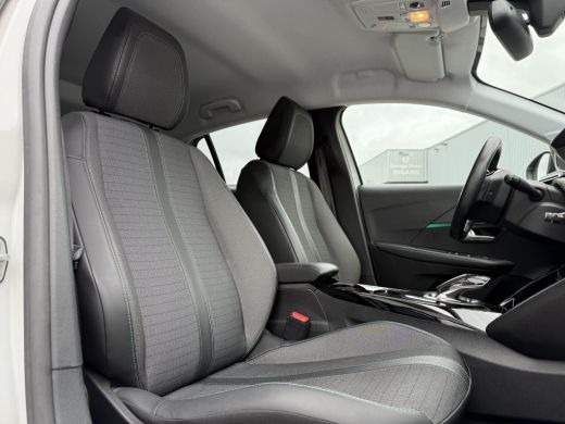 Peugeot e-208 EV Allure 50 kWh Aut. | Navi | Camera | CarPlay | ActivLease financial lease