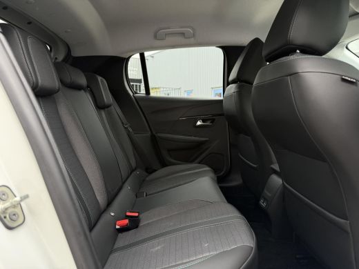 Peugeot e-208 EV Allure 50 kWh Aut. | Navi | Camera | CarPlay | ActivLease financial lease