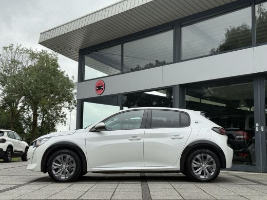 Peugeot e-208 EV Allure 50 kWh Aut. | Navi | Camera | CarPlay | ActivLease financial lease