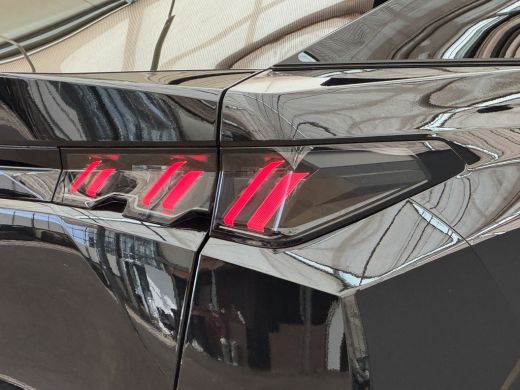 Peugeot e-3008 Allure 73 kWh | Navigatie | Climate | 360 Camera | Apple Carplay/Android Auto | | 11 kW lader | A... ActivLease financial lease