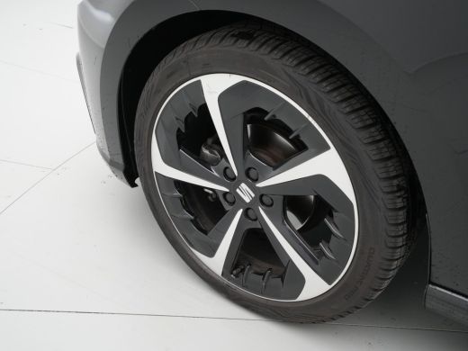 Seat Ibiza 1.0 EcoTSI 95pk FR Business Connect Navi via App Camera Clima Acc 95 ActivLease financial lease