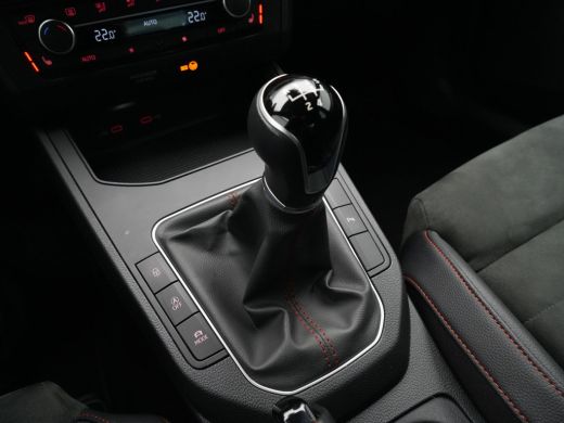 Seat Ibiza 1.0 EcoTSI 95pk FR Business Connect Navi via App Camera Clima Acc 95 ActivLease financial lease