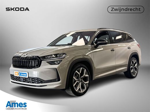 Skoda Kodiaq 1.5 TSI PHEV 204pk Sportline Business Trekhaak Wegklapbaar / Stoelverwarming / Verwarmbare voorruit Skoda Kodiaq 1.5 TSI PHEV 204pk Sportline Business Trekhaak Wegklapbaar / Stoelverwarming / Verwarmbare voorruit