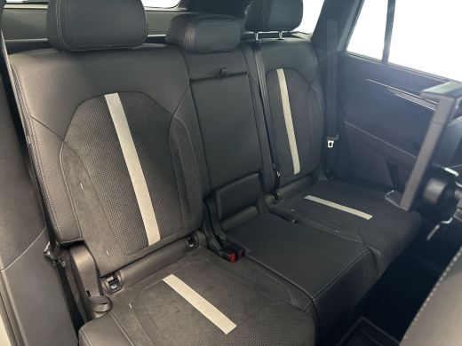 Skoda Kodiaq 1.5 TSI PHEV 204pk Sportline Business Trekhaak Wegklapbaar / Stoelverwarming /  Verwarmbare voorruit ActivLease financial lease
