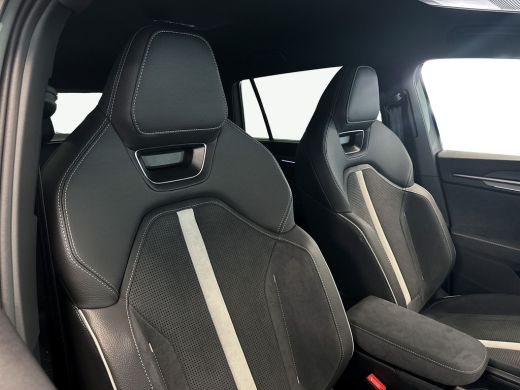 Skoda Kodiaq 1.5 TSI PHEV 204pk Sportline Business Trekhaak Wegklapbaar / Stoelverwarming /  Verwarmbare voorruit ActivLease financial lease