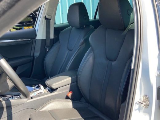 Skoda Octavia Combi 1.4 TSI iV PHEV Style 204pk Stoelventilatie | Head up display | Dodehoekdetectie | Keyless ... ActivLease financial lease
