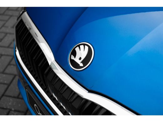 Skoda Octavia Combi Business Edition | Achteruitrijcamera | Chromen grille | Cruise control met speedlimiter ActivLease financial lease