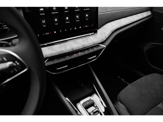 Skoda Octavia Combi Business Edition | Achteruitrijcamera | Chromen grille | Cruise control met speedlimiter ActivLease financial lease