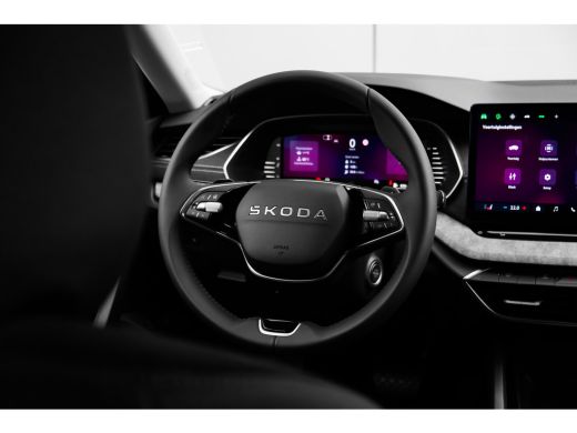 Skoda Octavia Combi Business Edition | Achteruitrijcamera | Chromen grille | Cruise control met speedlimiter ActivLease financial lease