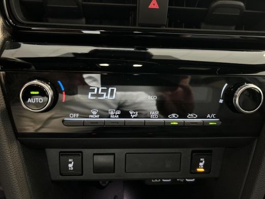 Toyota Yaris Cross 1.5 Hybrid 115 First Edition ActivLease financial lease