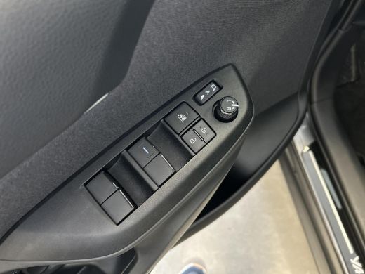 Toyota Yaris Cross 1.5 Hybrid 115 First Edition ActivLease financial lease