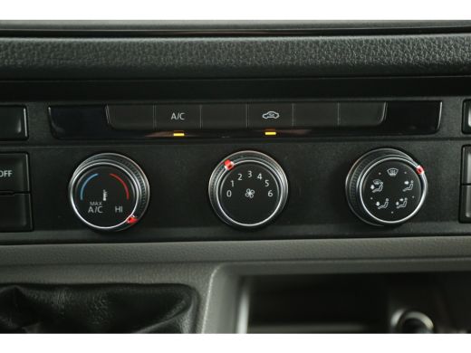 Volkswagen Crafter 30 2.0 TDI L3H3 | BPM VRIJ | Airco | Carplay | Cruise | 3-Zits | Parkeersens. | 17"LMV | Zonneklep ActivLease financial lease
