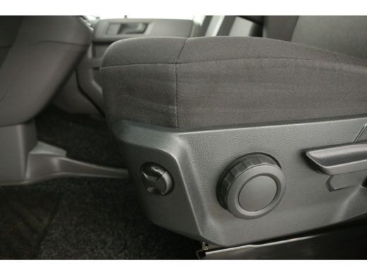 Volkswagen Crafter 30 2.0 TDI L3H3 | BPM VRIJ | Airco | Carplay | Cruise | 3-Zits | Parkeersens. | 17"LMV | Zonneklep ActivLease financial lease