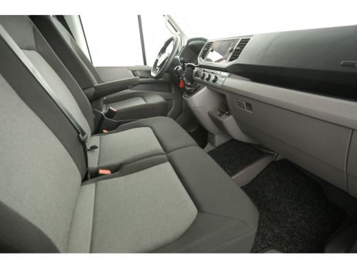 Volkswagen Crafter 30 2.0 TDI L3H3 | BPM VRIJ | Airco | Carplay | Cruise | 3-Zits | Parkeersens. | 17"LMV | Zonneklep ActivLease financial lease