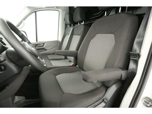 Volkswagen Crafter 30 2.0 TDI L3H3 | BPM VRIJ | Airco | Carplay | Cruise | 3-Zits | Parkeersens. | 17"LMV | Zonneklep ActivLease financial lease