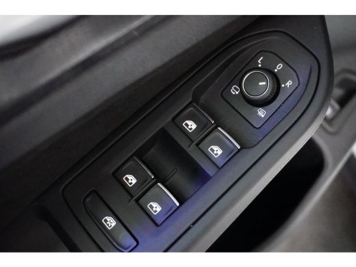 Volkswagen Golf 1.4 eHybrid GTE | LED mistlampen voor | Dodehoek detectie | Stuur en stoelverwarming | Navigatie ... ActivLease financial lease