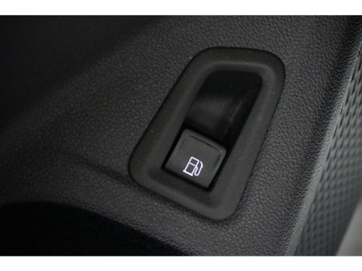 Volkswagen Golf 1.4 eHybrid GTE | LED mistlampen voor | Dodehoek detectie | Stuur en stoelverwarming | Navigatie ... ActivLease financial lease