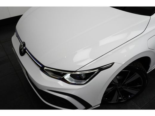 Volkswagen Golf 1.4 eHybrid GTE | LED mistlampen voor | Dodehoek detectie | Stuur en stoelverwarming | Navigatie ... ActivLease financial lease