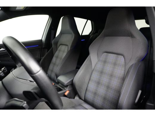 Volkswagen Golf 1.4 eHybrid GTE | LED mistlampen voor | Dodehoek detectie | Stuur en stoelverwarming | Navigatie ... ActivLease financial lease