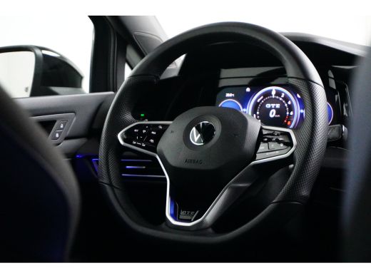 Volkswagen Golf 1.4 GTE 245PK Adap.Cruise |  Fabrieksnavigatie | Led | Stoel.Verw ActivLease financial lease