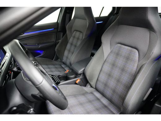 Volkswagen Golf 1.4 GTE 245PK Adap.Cruise |  Fabrieksnavigatie | Led | Stoel.Verw ActivLease financial lease