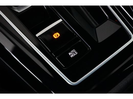 Volkswagen Golf 1.4 GTE 245PK Adap.Cruise |  Fabrieksnavigatie | Led | Stoel.Verw ActivLease financial lease