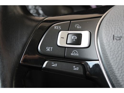 Volkswagen Polo 1.0 TSI R-Line Edition | Airco (automatisch) | Cruise control adaptief | Navigatiesysteem ActivLease financial lease