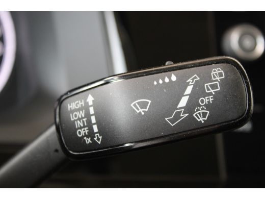 Volkswagen Polo 1.0 TSI R-Line Edition | Airco (automatisch) | Cruise control adaptief | Navigatiesysteem ActivLease financial lease