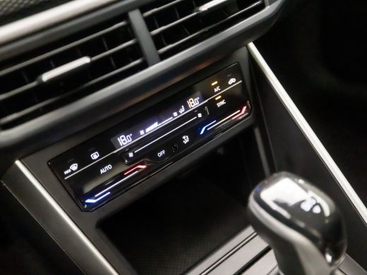 Volkswagen Polo 1.0 TSI Sportline Automaat (VIRTUAL COCKPIT, APPLE CARPLAY, KEYLESS, GROOT NAVI, CLIMATE, SPORTST... ActivLease financial lease